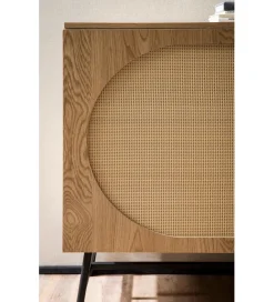 WOHNLING, GERMANY Komoda FONTA 140 cm w optyce dębu